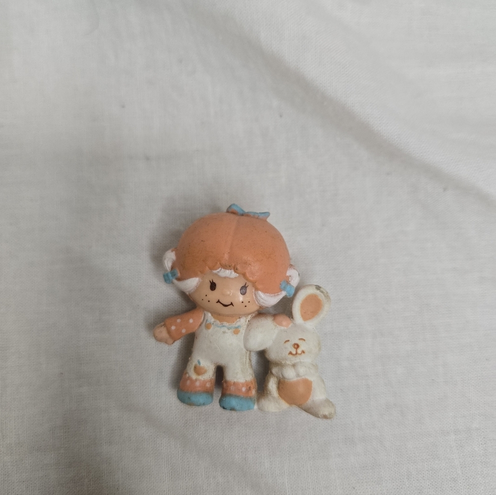 VTG Apricot and Hops A Lot Strawberry Shortcake Mini PVC Figure Cottage Core 80s